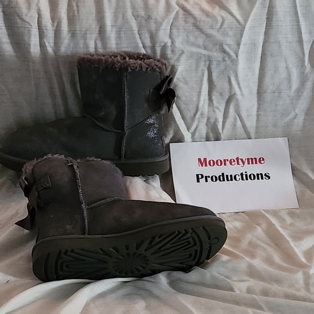 Ugg Mini Bailey Bow II Boot gray size 10